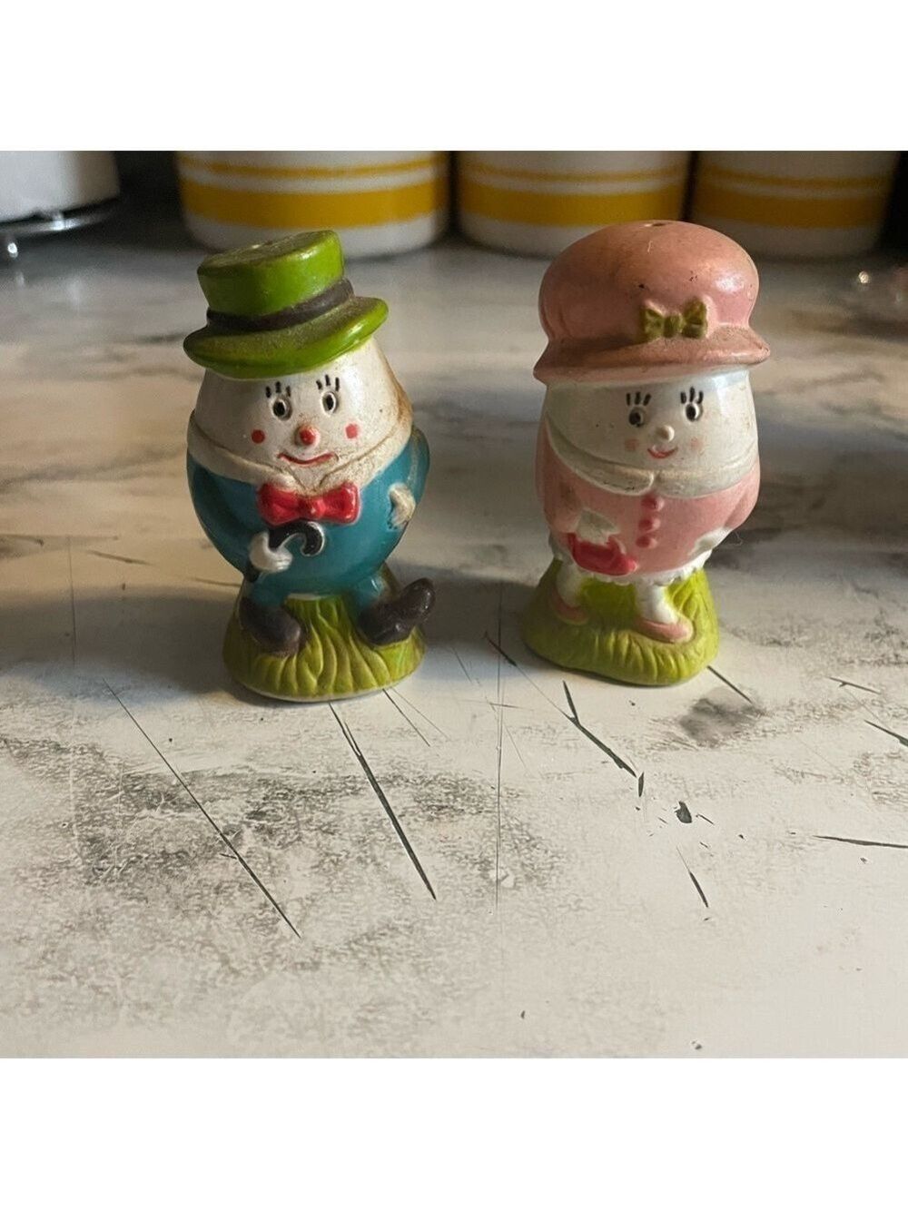 Vintage 1977 Humpty Dumpty and Wife Salt & Pepper Shakers